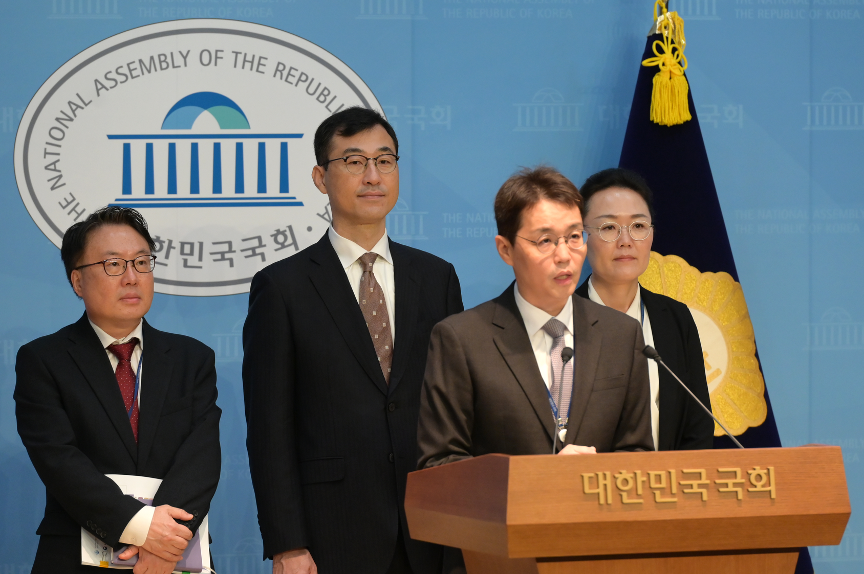 관련사진